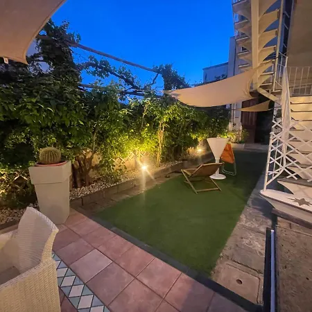 Sky And Luxury Apartment